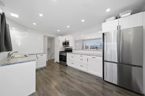 Kitchen - 7635 S Oconto Ave, Bridgeview, IL 60455 photo 1 of 4