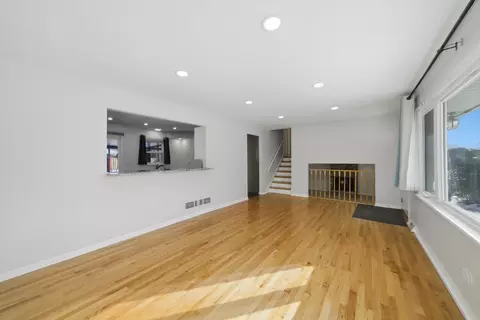 Living - 7635 S Oconto Ave, Bridgeview, IL 60455 photo 4 of 7