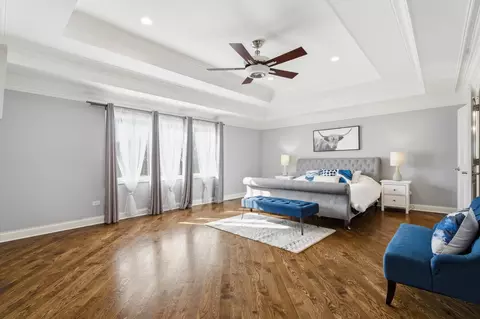 Bedroom - 28 Pinnacle Ct, Naperville, IL 60565 photo 1 of 4