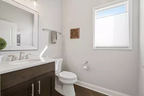 Bath - 28 Pinnacle Ct, Naperville, IL 60565 photo 6 of 7