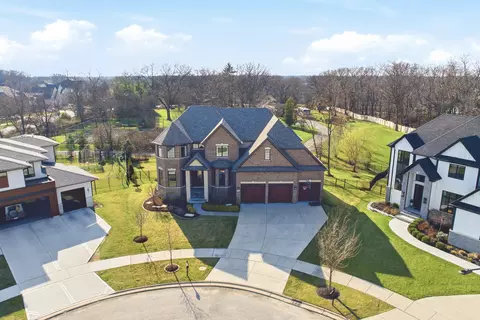 View/Area - 28 Pinnacle Ct, Naperville, IL 60565 photo 2 of 3