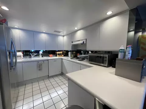 Kitchen - 175 E Delaware Pl #6706, Chicago, IL 60611 photo 1 of 3