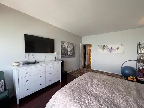 Bedroom - 175 E Delaware Pl #6706, Chicago, IL 60611 photo 4 of 4