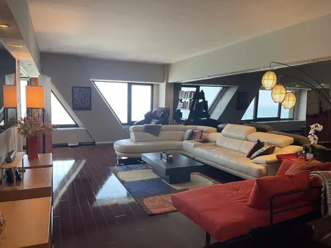 Living - 175 E Delaware Pl #6706, Chicago, IL 60611 photo 2 of 10