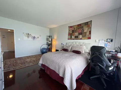 Bedroom - 175 E Delaware Pl #6706, Chicago, IL 60611 photo 3 of 4