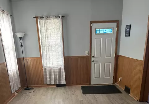 Entry Way - 1017 Pulaski St, Peru, IL 61354 photo 1 of 1