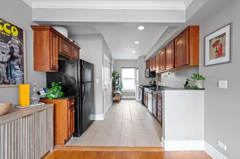 Kitchen - 4209 N Keystone Ave #2W, Chicago, IL 60641 photo 1 of 2