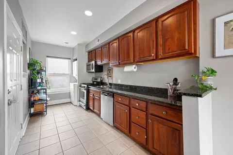 Kitchen - 4209 N Keystone Ave #2W, Chicago, IL 60641 photo 2 of 2