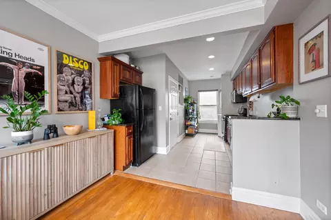 Entry Way - 4209 N Keystone Ave #2W, Chicago, IL 60641 photo 3 of 3