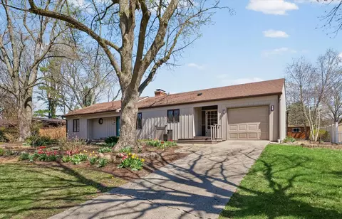 1004 Mayfair Rd, Champaign, IL 61821 photo 2
