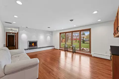 1004 Mayfair Rd, Champaign, IL 61821 photo 11