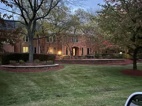 35 Revere Dr, South Barrington, IL 60010