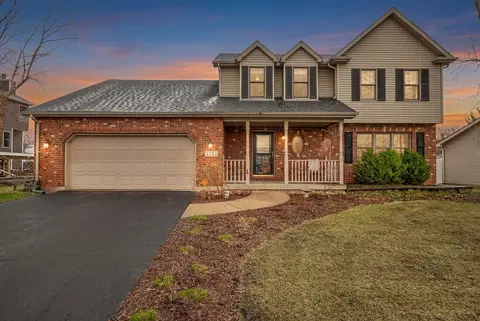 1334 Walsh Dr, Yorkville, IL 60560