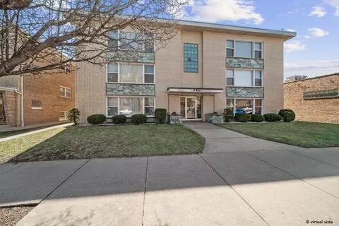 5841 W Lawrence Ave #2NE, Chicago, IL 60630