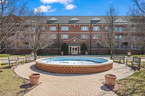460 S Northwest Hwy #212, Park Ridge, IL 60068