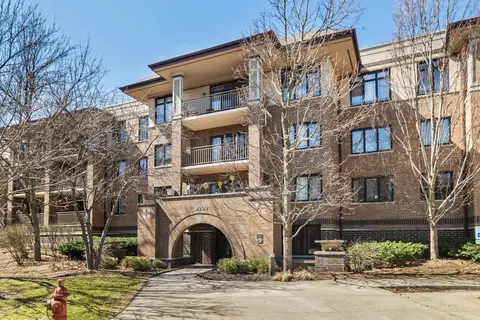 9200 E Prairie Rd #209, Evanston, IL 60203