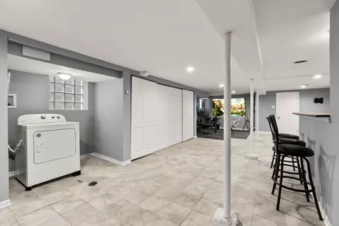4820 W Haddon Ave, Chicago, IL 60651 photo 21