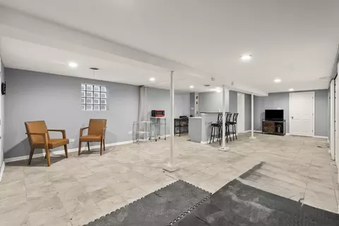 4820 W Haddon Ave, Chicago, IL 60651 photo 17