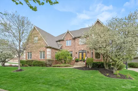 4119 Champion Rd, Naperville, IL 60564