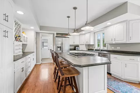 Kitchen - 4233 Oaksbury Ln, Rolling Meadows, IL 60008 photo 1 of 3