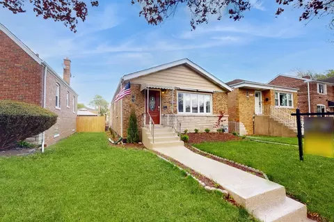 3703 S 58th Ct, Cicero, IL 60804