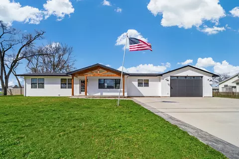 2314 Westward Dr, Spring Grove, IL 60081