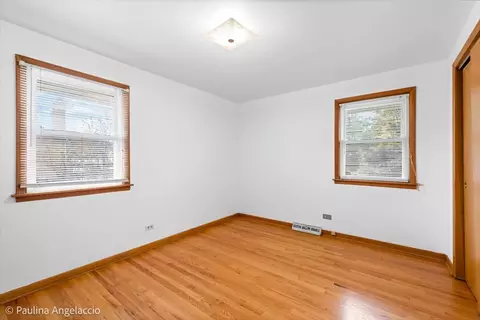 Bedroom - 4618 Custer Ave, Brookfield, IL 60513 photo 1 of 3