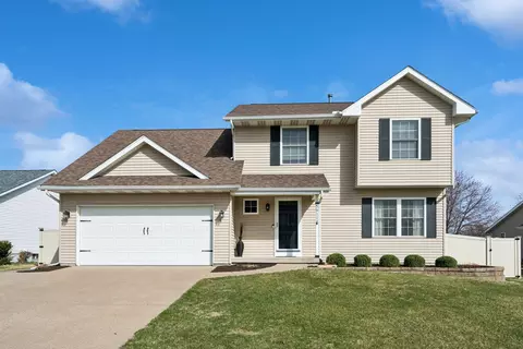 5811 Duggleby Ave, Davenport, IA 52807