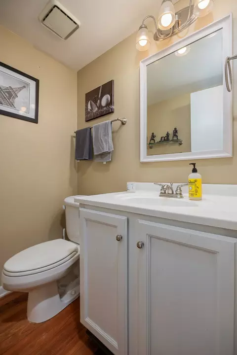 1000 Devonshire Ave, Naperville, IL 60540 photo 18