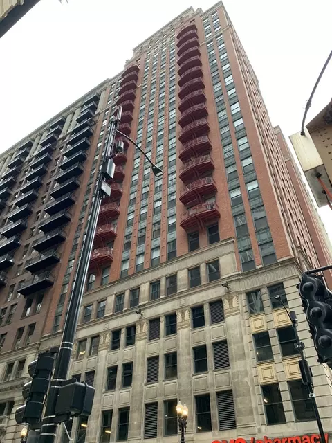 208 W Washington St #1403, Chicago, IL 60606