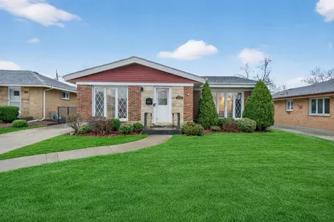10845 Claridge Ave, Westchester, IL 60154