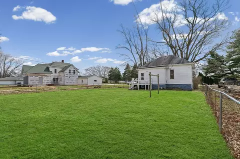 Exterior - 232 W William St, Bement, IL 61813 photo 8 of 9