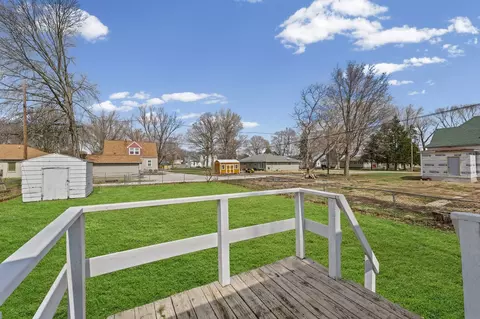 Exterior - 232 W William St, Bement, IL 61813 photo 5 of 9