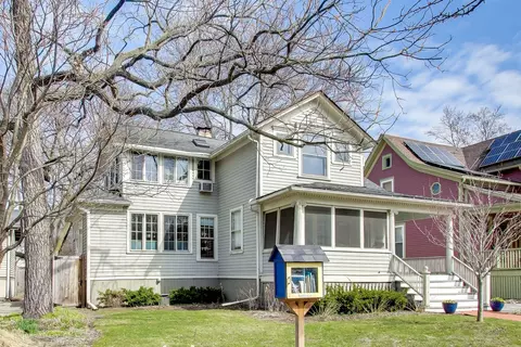 1123 Main St, Evanston, IL 60202
