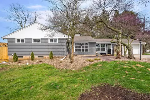 1601 N Linden St, Normal, IL 61761