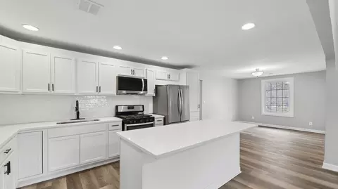 Other - 1624 Chicago St, Dixon, IL 61021 photo 6 of 10