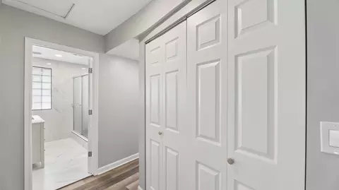 Entry Way - 1624 Chicago St, Dixon, IL 61021 photo 2 of 2