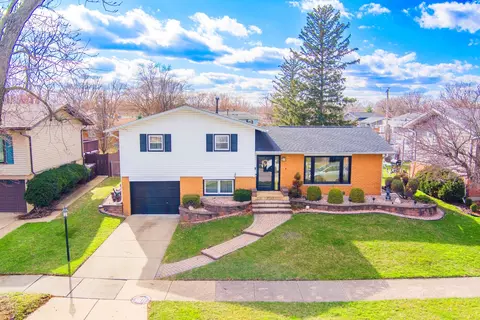 15414 Las Flores Ln, Oak Forest, IL 60452