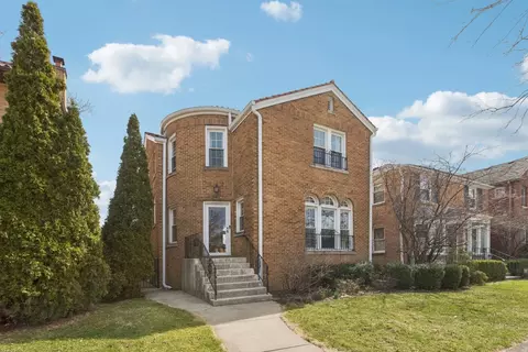 1220 N Oak Park Ave, Oak Park, IL 60302