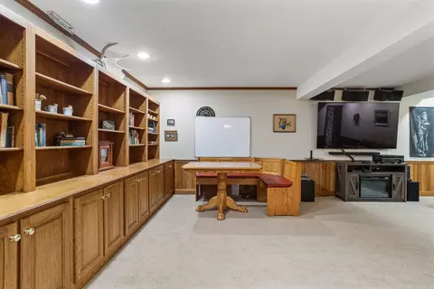 Other - 812 Dodds Dr, Champaign, IL 61820 photo 9 of 10