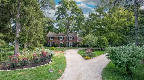 Exterior - 812 Dodds Dr, Champaign, IL 61820 photo 5 of 20