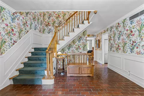 Entry Way - 812 Dodds Dr, Champaign, IL 61820 photo 1 of 5