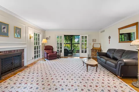Living - 812 Dodds Dr, Champaign, IL 61820 photo 1 of 5