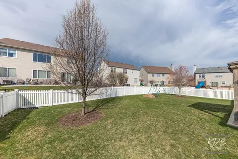 Exterior - 1711 Red Maple Dr, Plainfield, IL 60586 photo 6 of 6