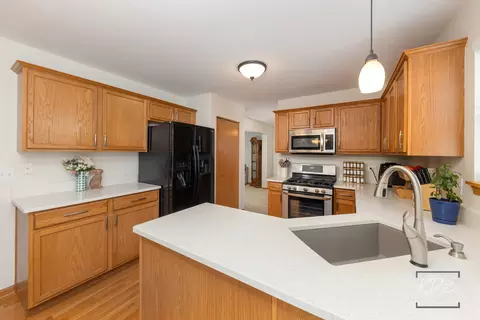 Kitchen - 1711 Red Maple Dr, Plainfield, IL 60586 photo 3 of 5
