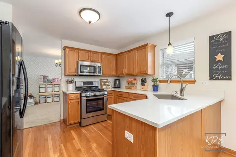 Kitchen - 1711 Red Maple Dr, Plainfield, IL 60586 photo 1 of 5