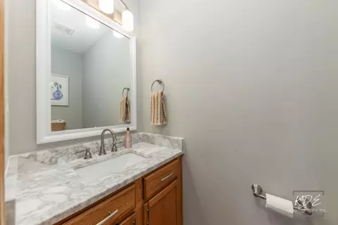 Bath - 1711 Red Maple Dr, Plainfield, IL 60586 photo 1 of 4