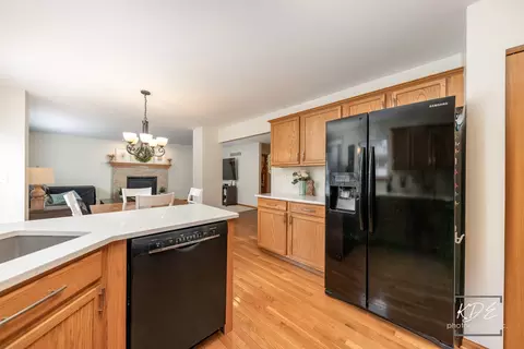 Kitchen - 1711 Red Maple Dr, Plainfield, IL 60586 photo 5 of 5