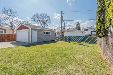 2054 Birch St, Des Plaines, IL 60018 photo 26