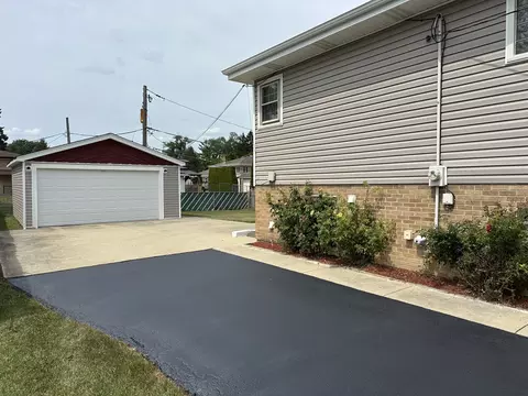 2054 Birch St, Des Plaines, IL 60018 photo 24